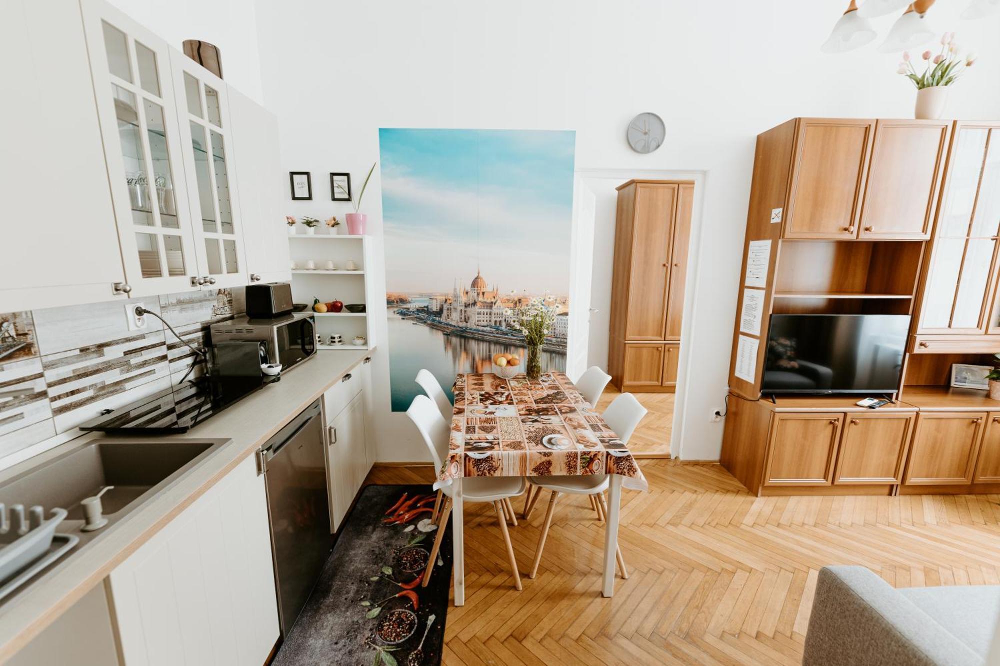 Margaret & Violet - Stylish Downtown Apartments In Boedapest Buitenkant foto
